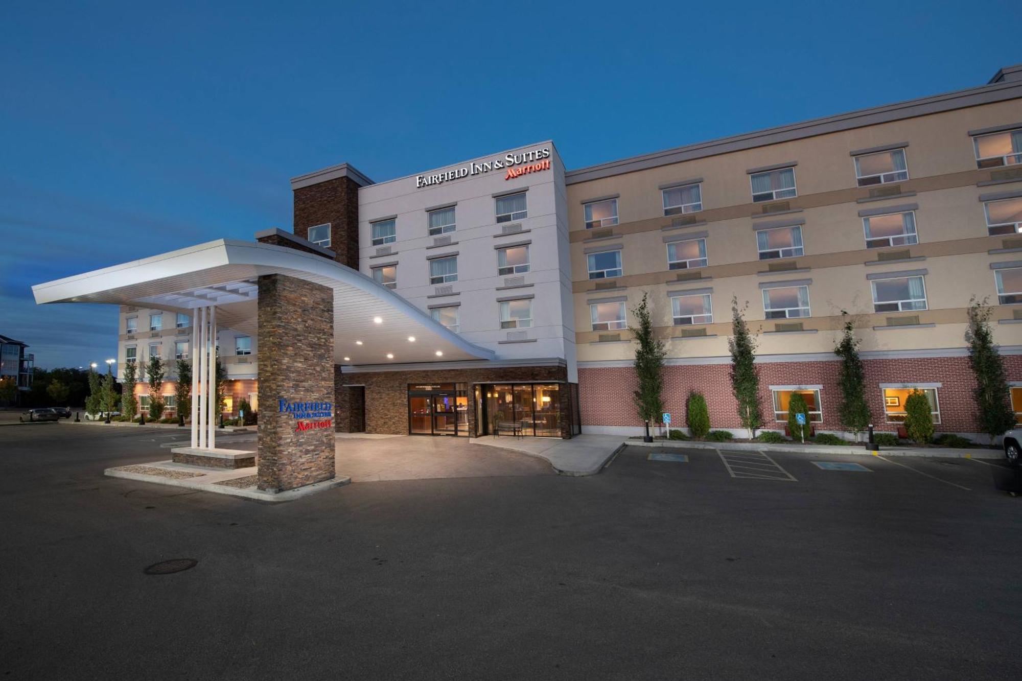 Fairfield Inn & Suites By Marriott Edmonton North Bagian luar foto
